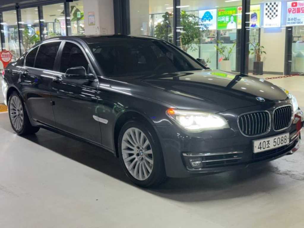 BMW 7시리즈 740 d xDrive 사진 2/20