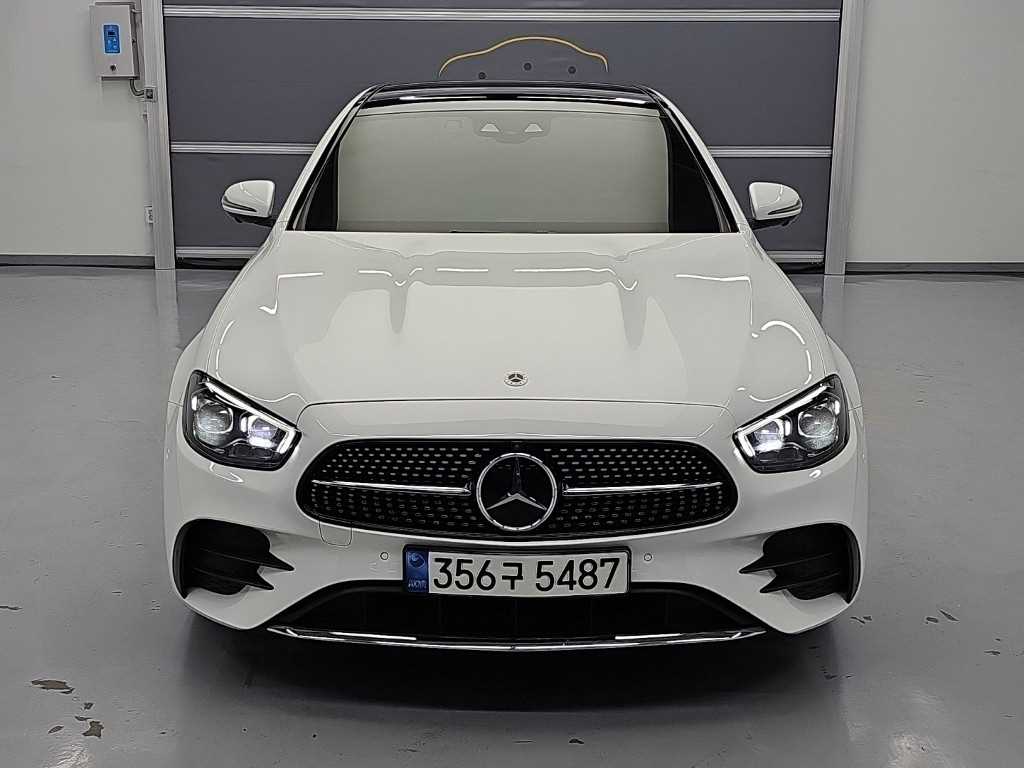 벤츠 E 클래스 E350 4MATIC 아방가르드 사진 2/18