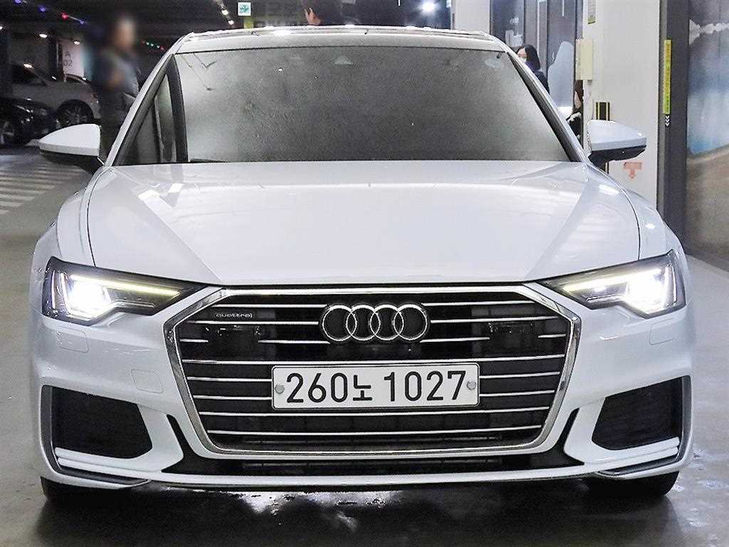 아우디 A6 45 TFSI 콰트로 프리미엄 사진 2/20