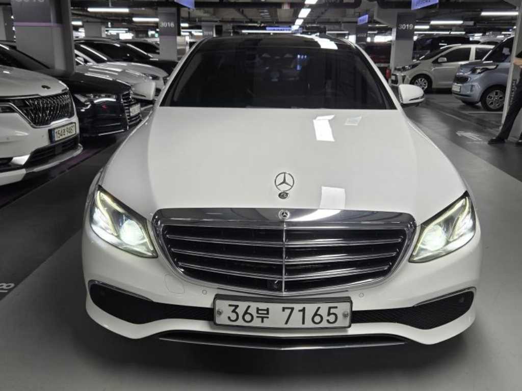 E-클래스 W213 E300 4MATIC 아방가르드 2019년식