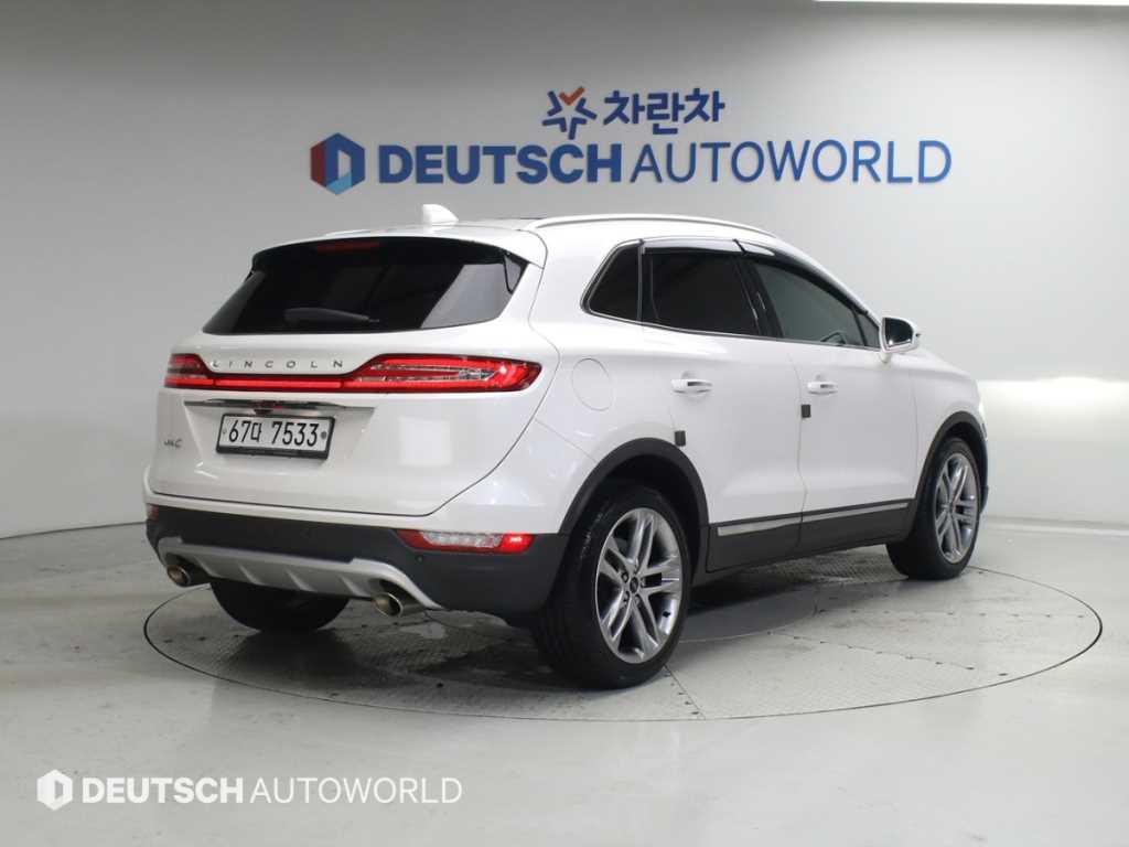 링컨 MKC 2.0 AWD 사진 2/20