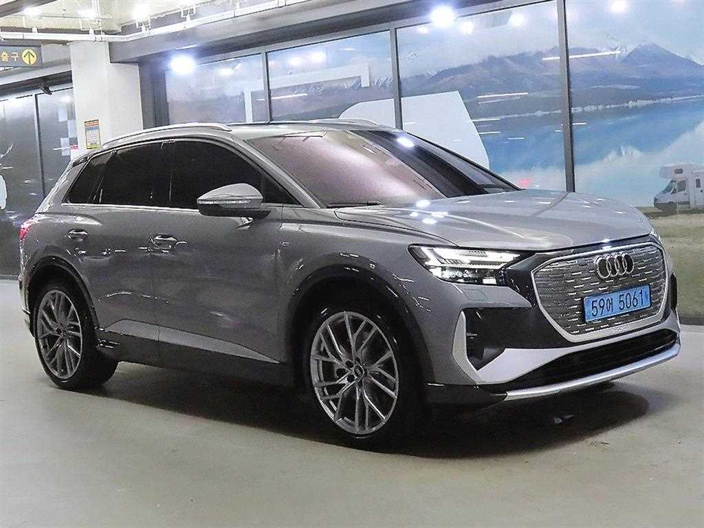 Q4 e-트론 45 2026년식