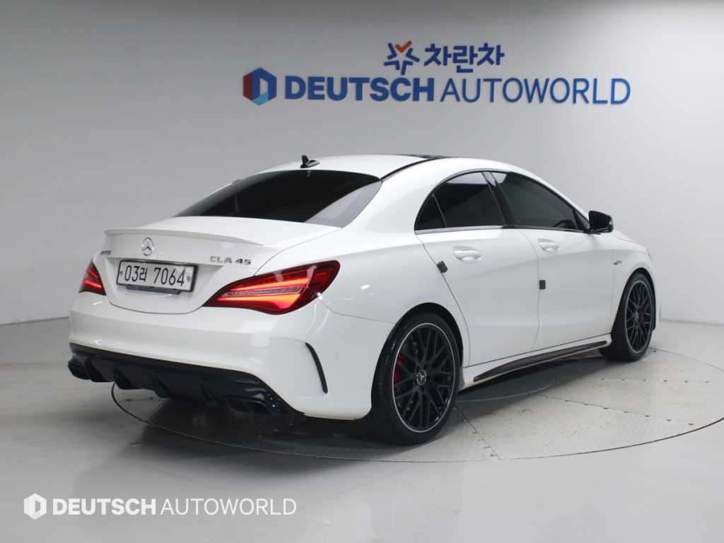 벤츠 CLA 클래스 CLA 45 AMG 4MATIC 사진 2/20