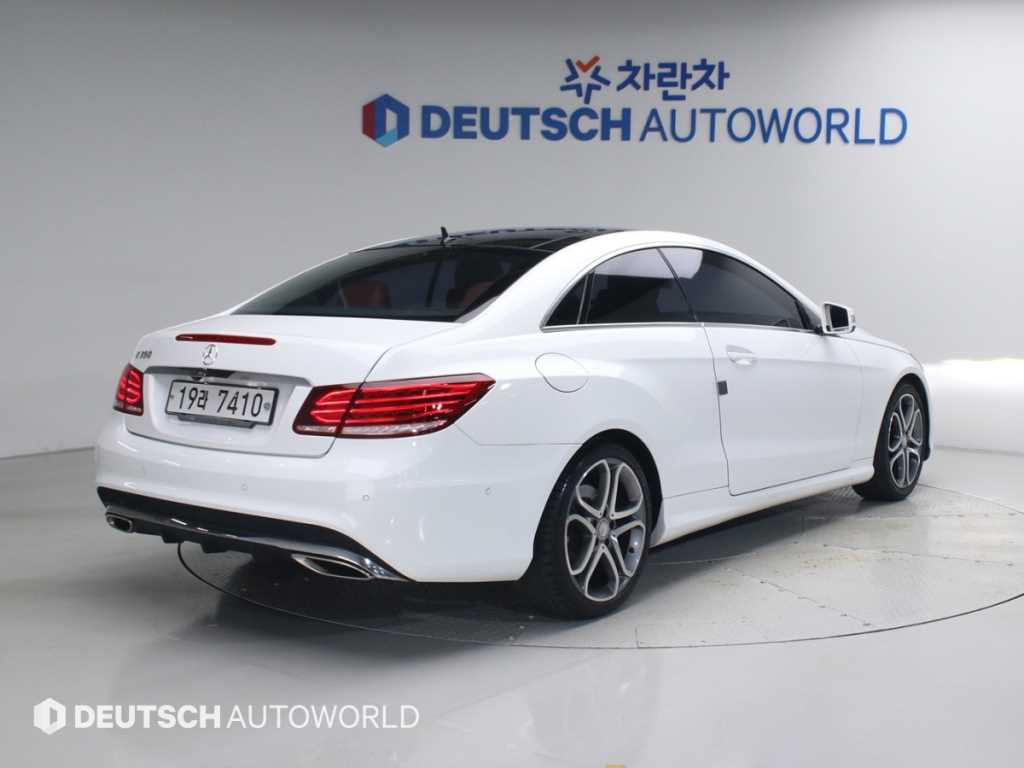 벤츠 E 클래스 E350 쿠페 사진 2/20