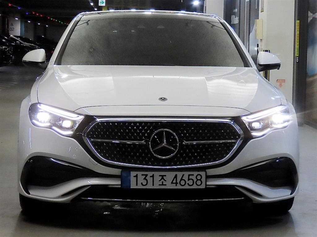 벤츠 E 클래스 E300 4MATIC AMG Line 사진 2/20
