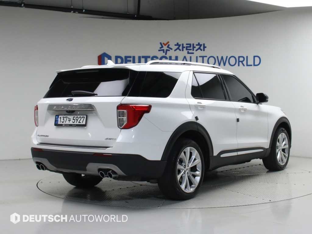 포드 익스플로러 3.0 AWD 플래티넘 사진 2/20
