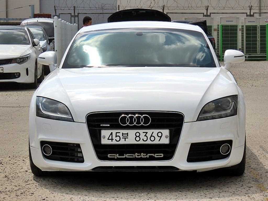 뉴TT 2.0 TFSI 쿠페 콰트로 2011년식