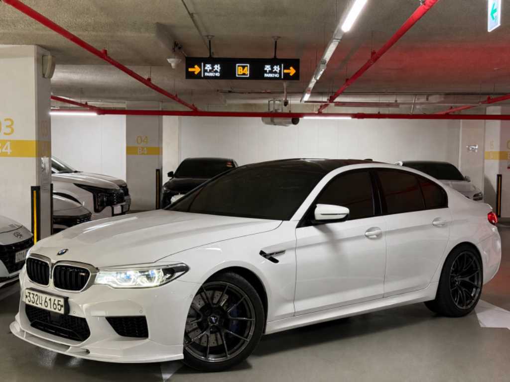 M5 (F90, F10) M5 세단 2020년식