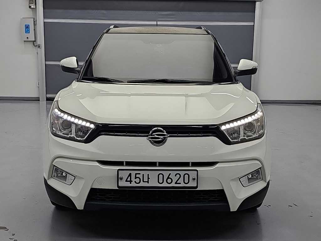 KGM 티볼리 가솔린 2WD 1.6 LX 고급형 사진 2/19