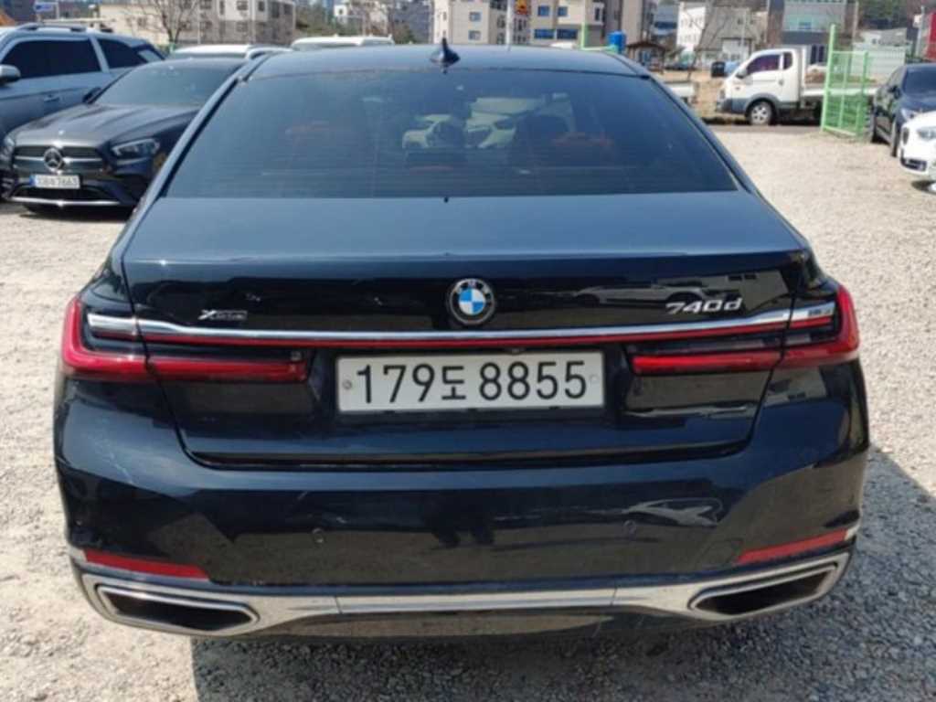 BMW 7시리즈 740d xDrive 디자인 퓨어 엑설런스 사진 2/14