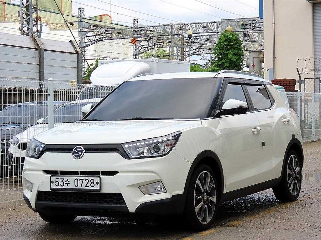 KGM 티볼리 디젤 4WD 1.6 LX 사진 2/20