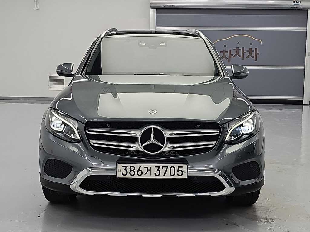 벤츠 GLC 클래스 GLC 220 d 4MATIC 사진 2/20