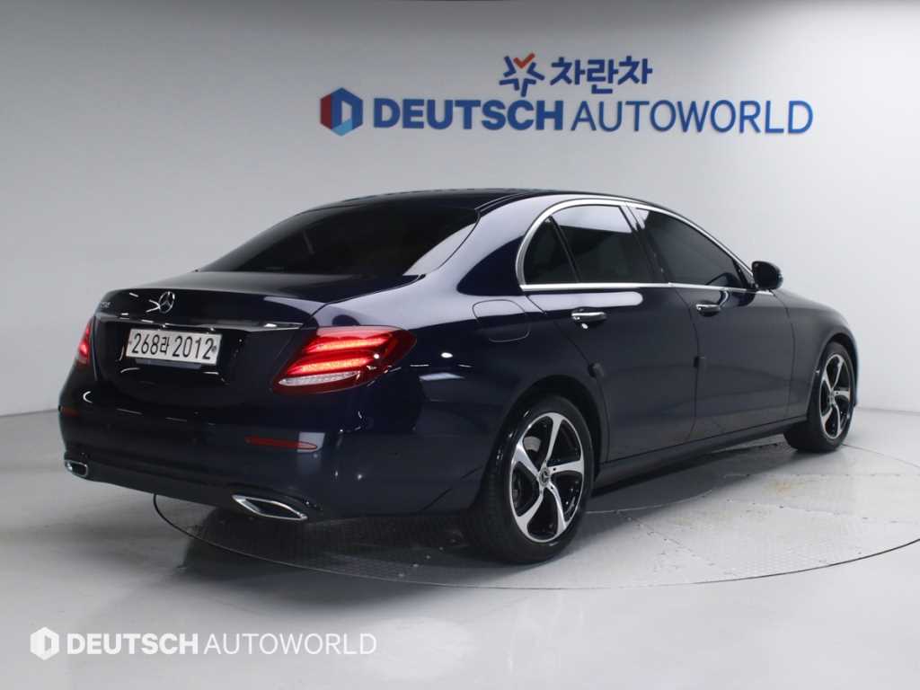 벤츠 E 클래스 E250 아방가르드 사진 2/20