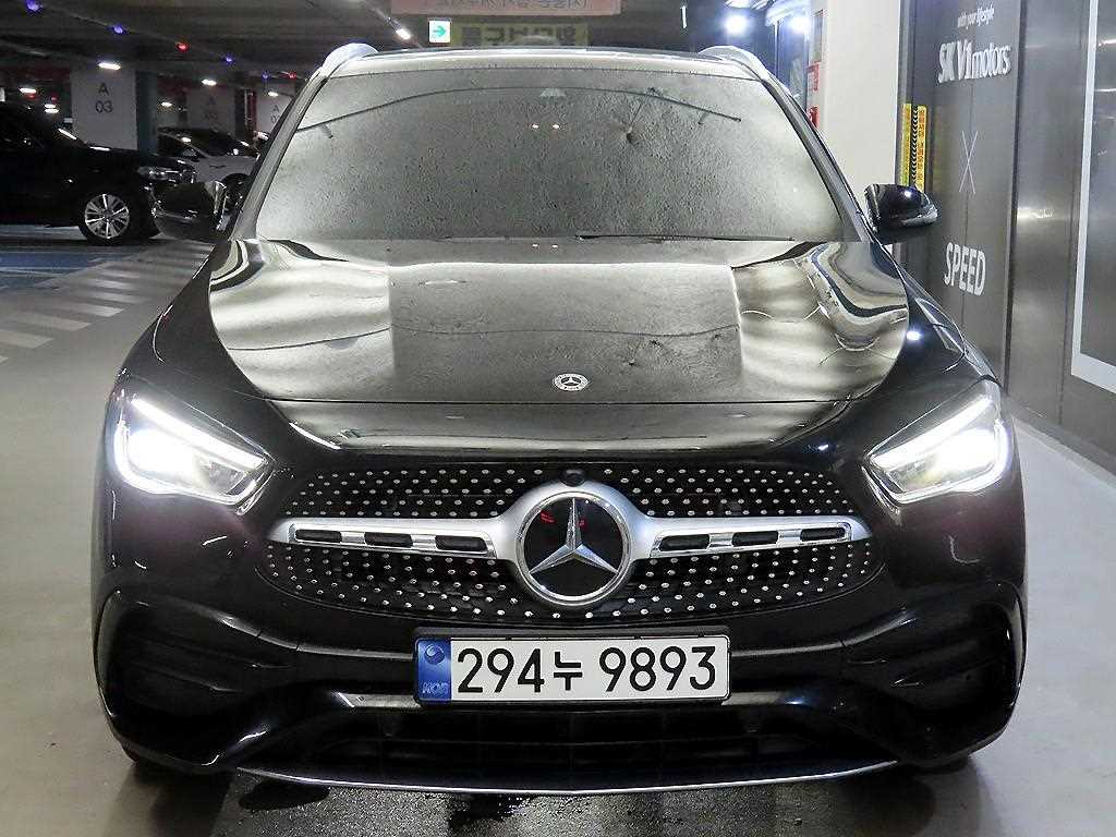 벤츠 GLA 클래스 GLA250 4MATIC 사진 2/20