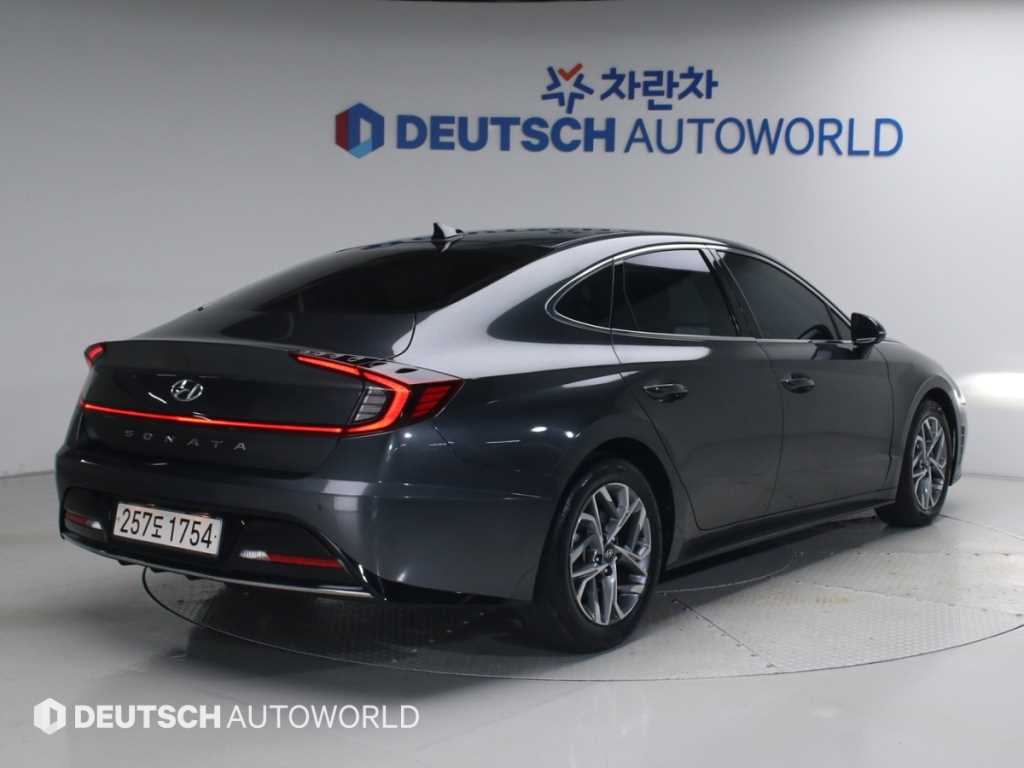 현대 쏘나타 2.0 프리미엄 플러스 사진 2/20