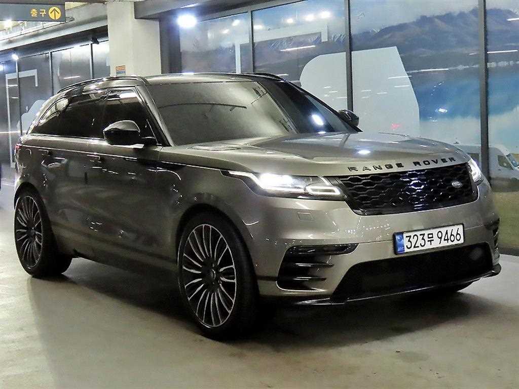 레인지로버 벨라 3.0 D300 R-다이나믹 HSE 2018년식