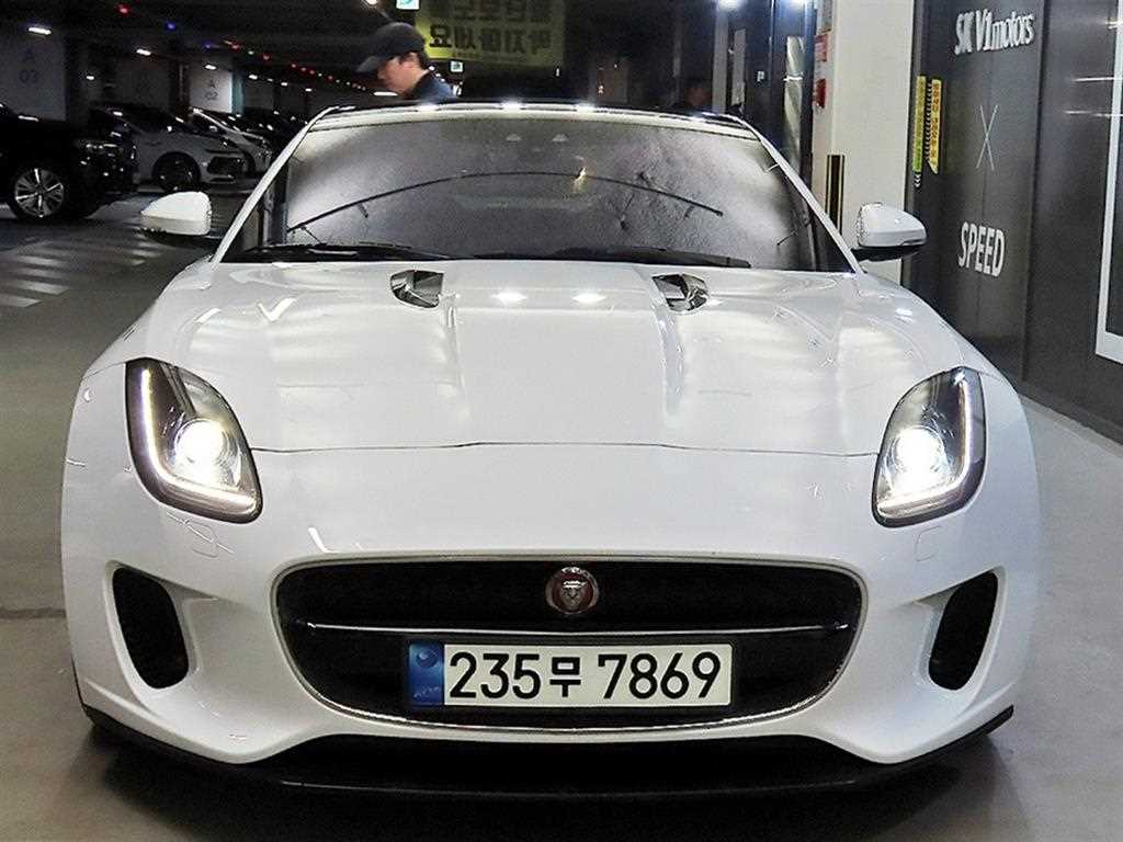 F-TYPE P300 쿠페 2019년식