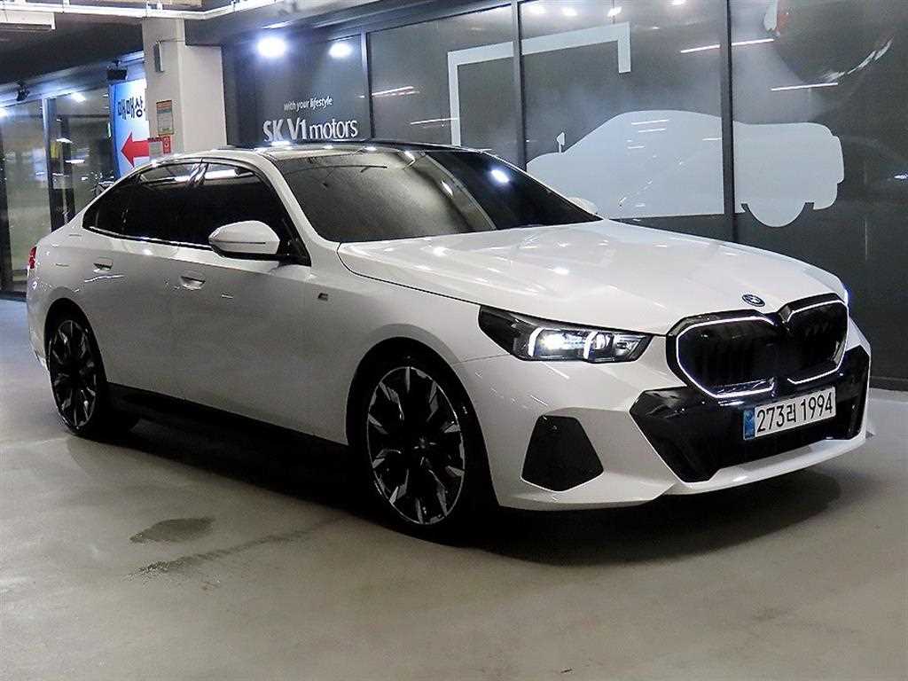 5시리즈 (G60) 550e xDrive M 스포츠 프로 2025년식