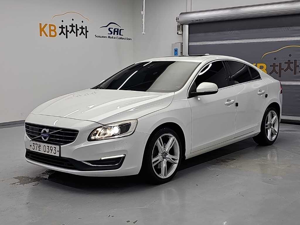 뉴S60 D4 2016년식