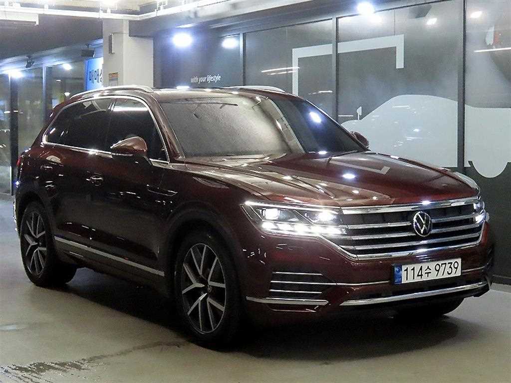 투아렉 3세대 3.0 TDI 프레스티지 2023년식