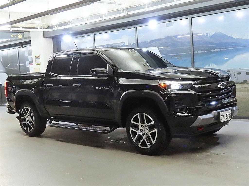올 뉴 콜로라도 2.7 Z71 4WD 2024년식