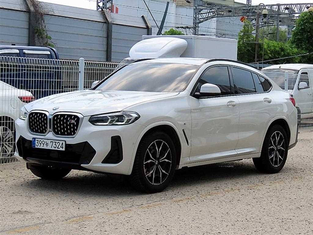 BMW X4 xDrive 20i xLine 사진 2/20