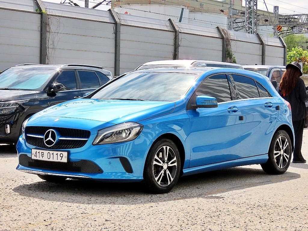 벤츠 A 클래스 A200 사진 2/18
