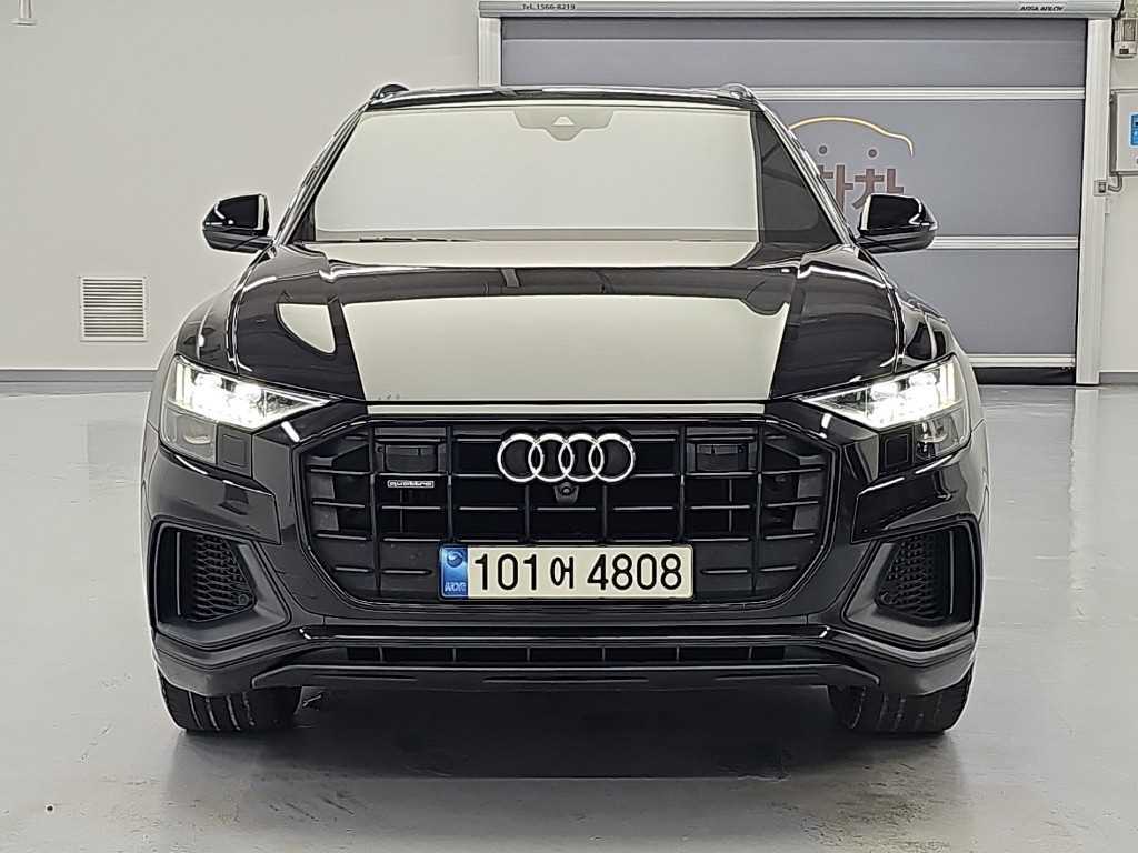 아우디 Q8 55 TFSI 콰트로 프리미엄 사진 2/19