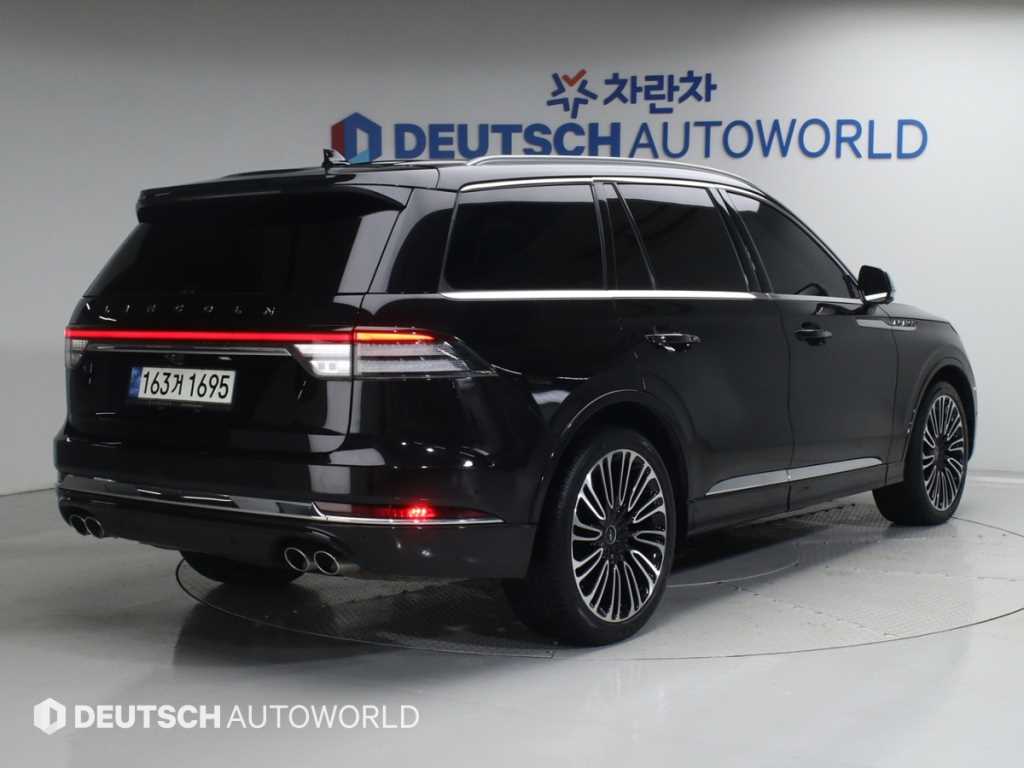 링컨 에비에이터 3.0 블랙라벨 AWD 사진 2/20
