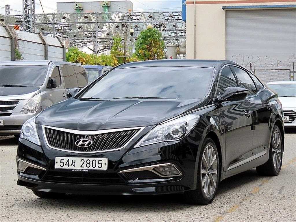 현대 그랜저 HG220 PREMIUM 컬렉션 사진 2/20