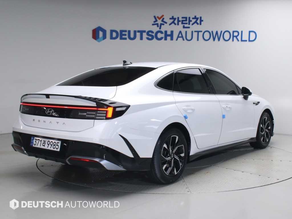 현대 쏘나타 가솔린 2.0 익스클루시브 사진 2/20