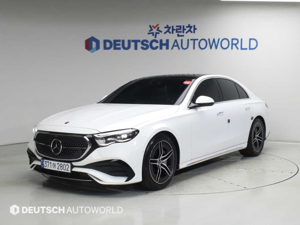벤츠 E 클래스 E300 4MATIC 익스클루시브 사진