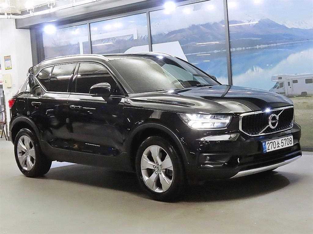 XC40 B4 AWD 모멘텀 2021년식
