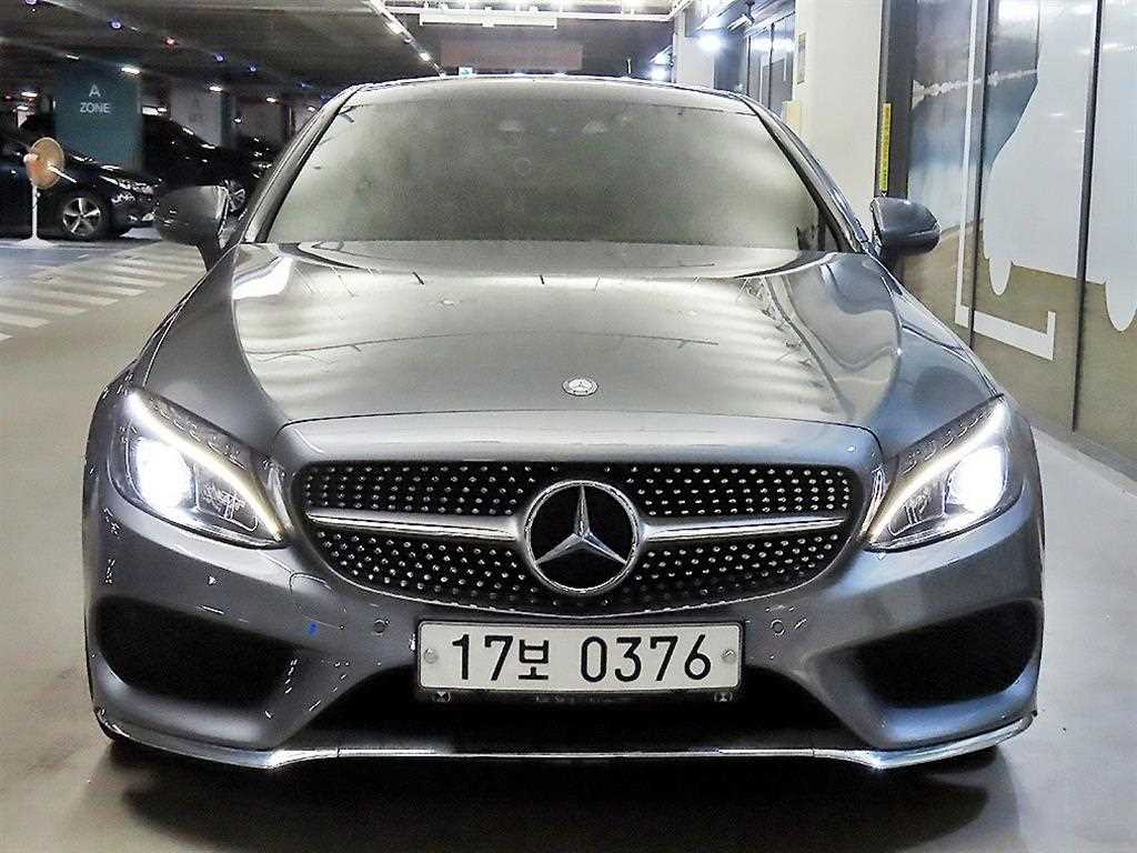 벤츠 C 클래스 C200 쿠페 사진 2/20