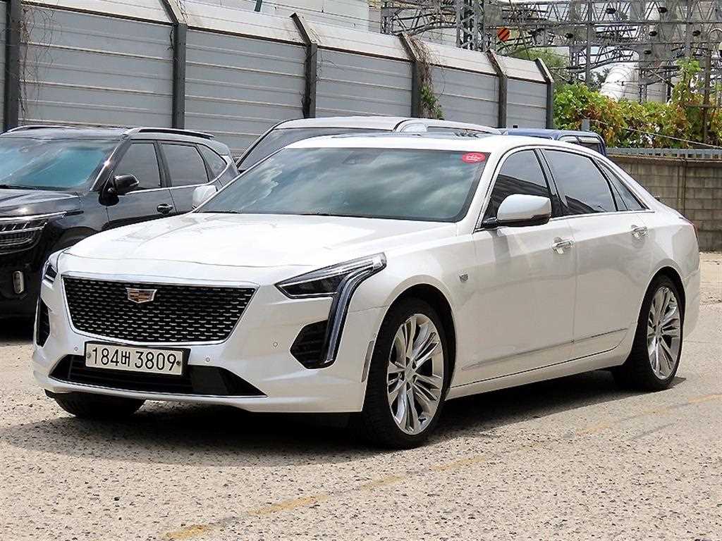 캐딜락 CT6 3.6 PLATINUM 사진 2/19