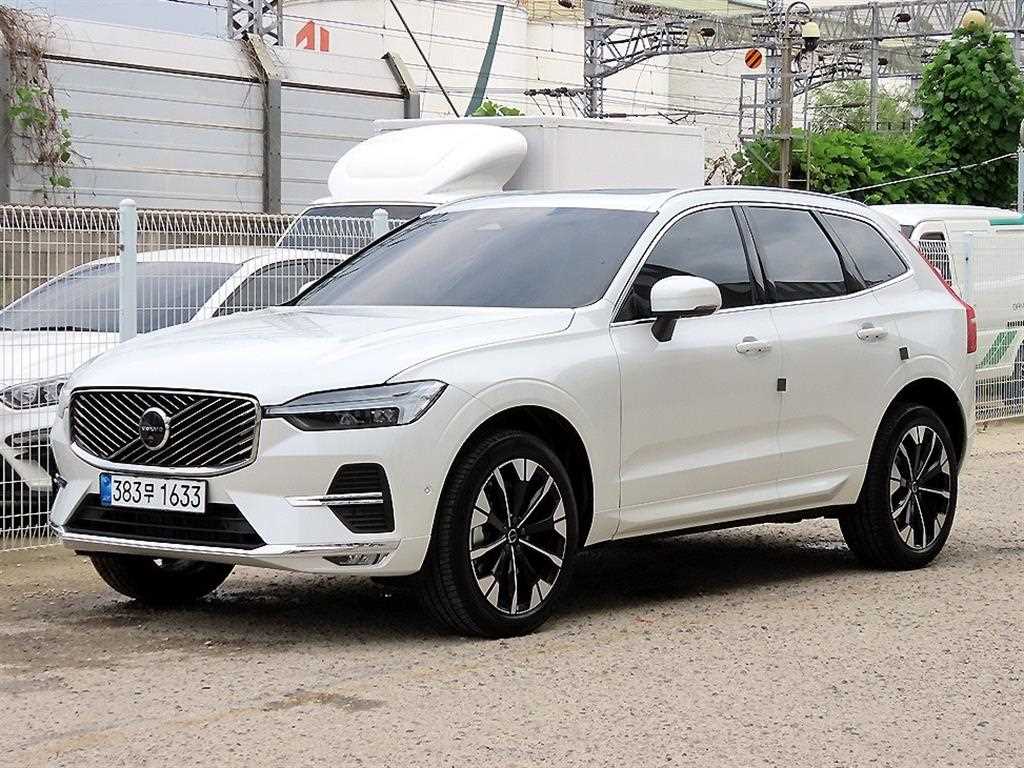 볼보 XC60 B5 AWD 플러스 브라이트 사진 2/20
