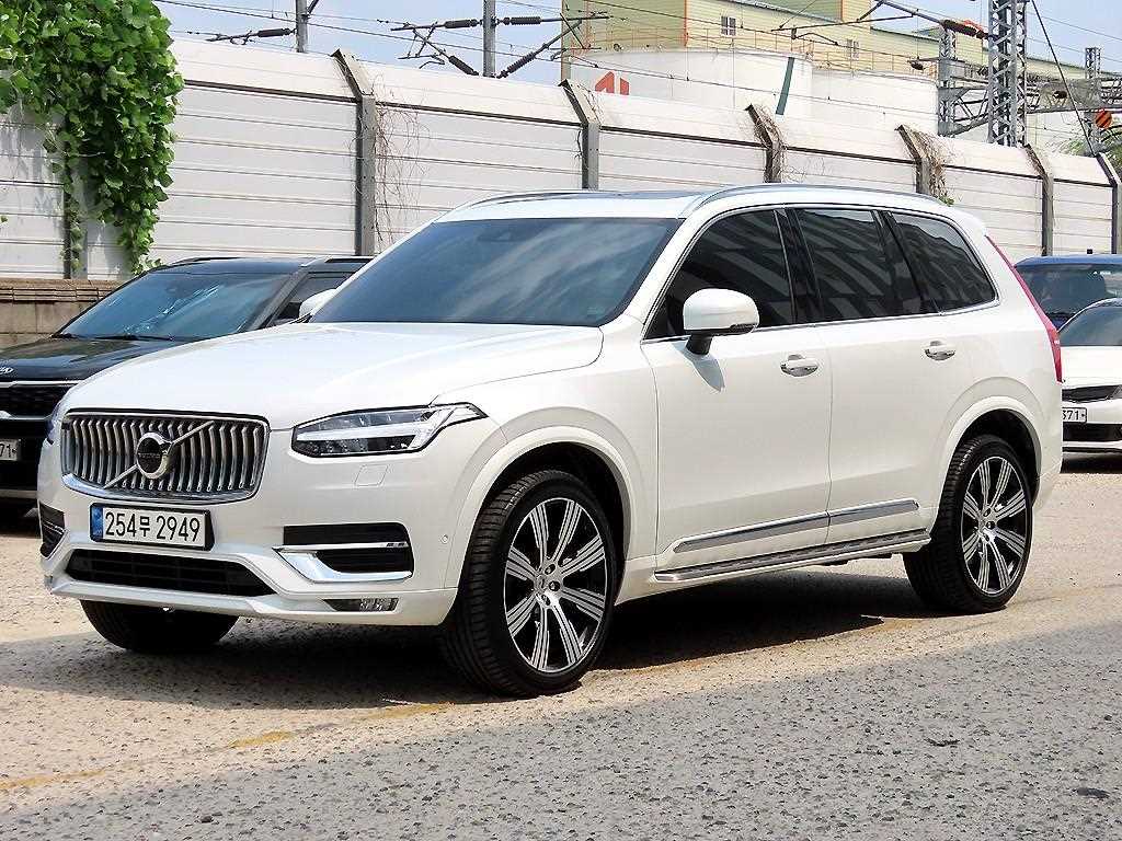 볼보 XC90 2.0 B6 AWD 인스크립션 사진 2/20