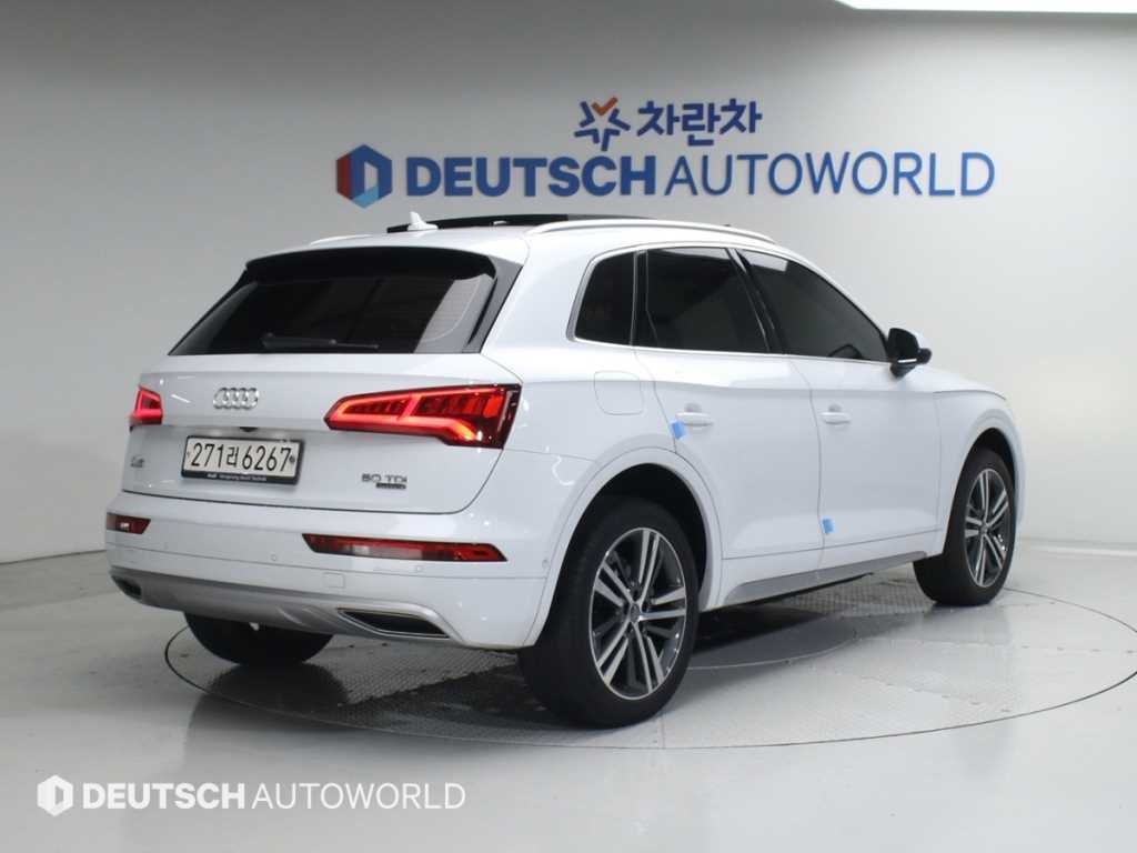 아우디 Q5 50 TDI 콰트로 프리미엄 사진 2/20