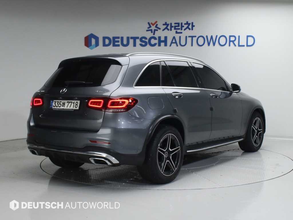 벤츠 GLC 클래스 GLC 300 4MATIC 사진