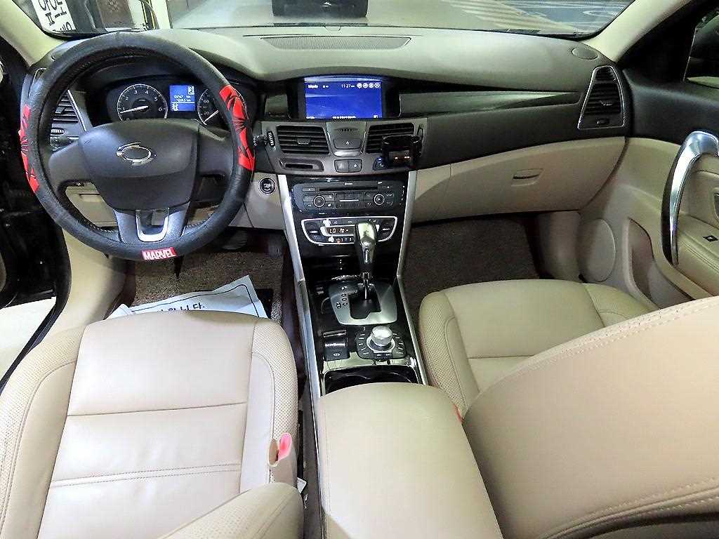 뉴SM5플래티넘 2.0 SE PLUS 2013년식