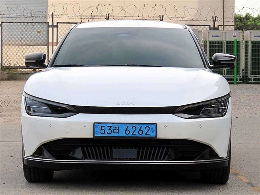 EV6 롱레인지 어스 2022년식