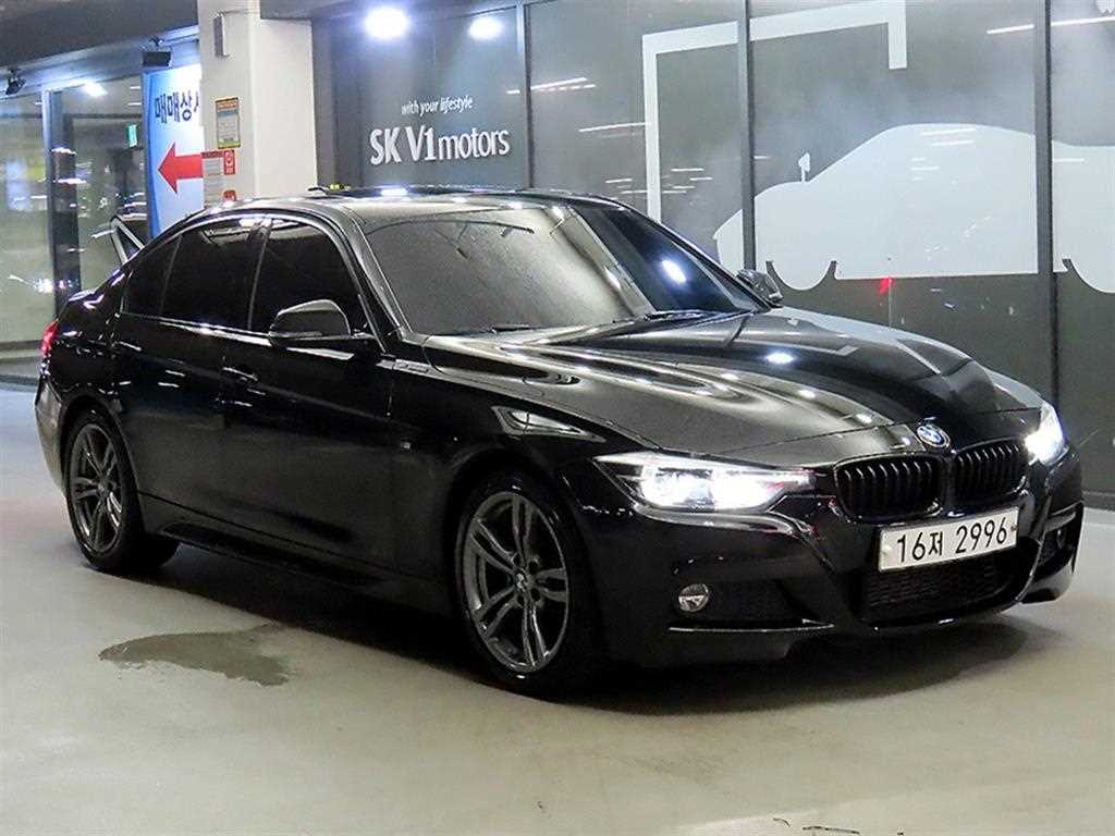 BMW 3시리즈 320i M 스포츠 사진 2/20