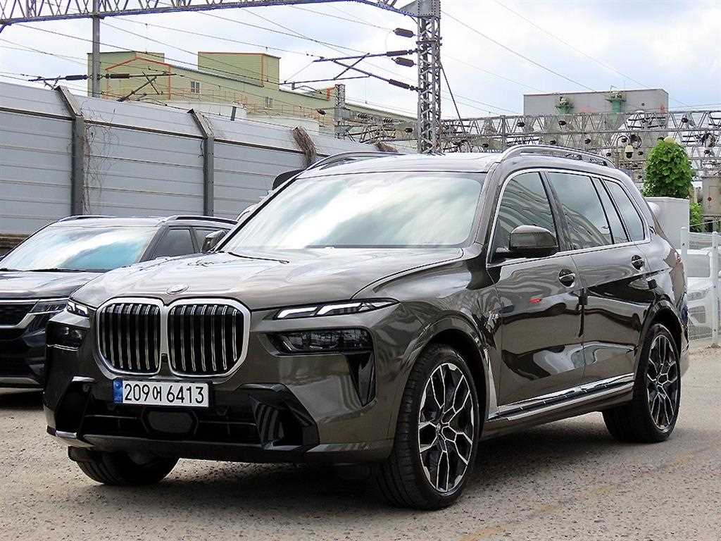 BMW X7 xDrive 40i M 스포츠 사진 2/20