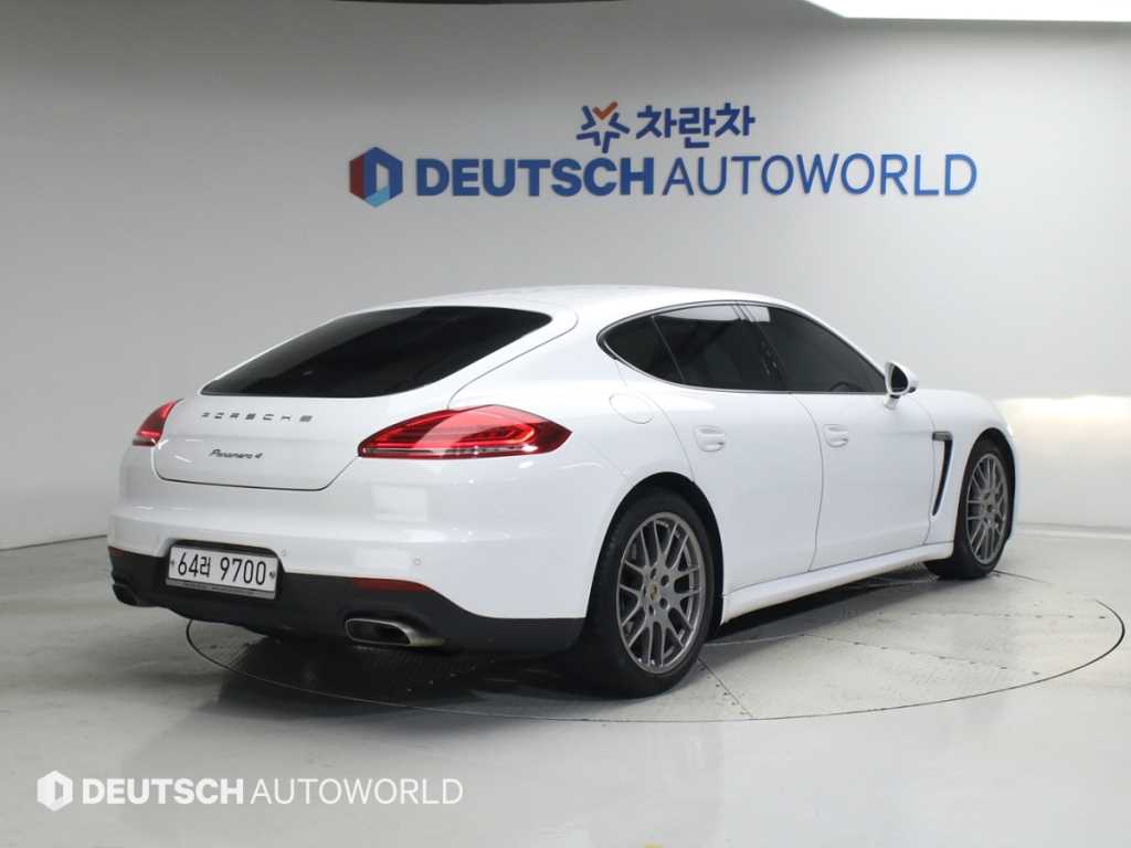 포르쉐 파나메라 3.6 AWD 사진 2/20