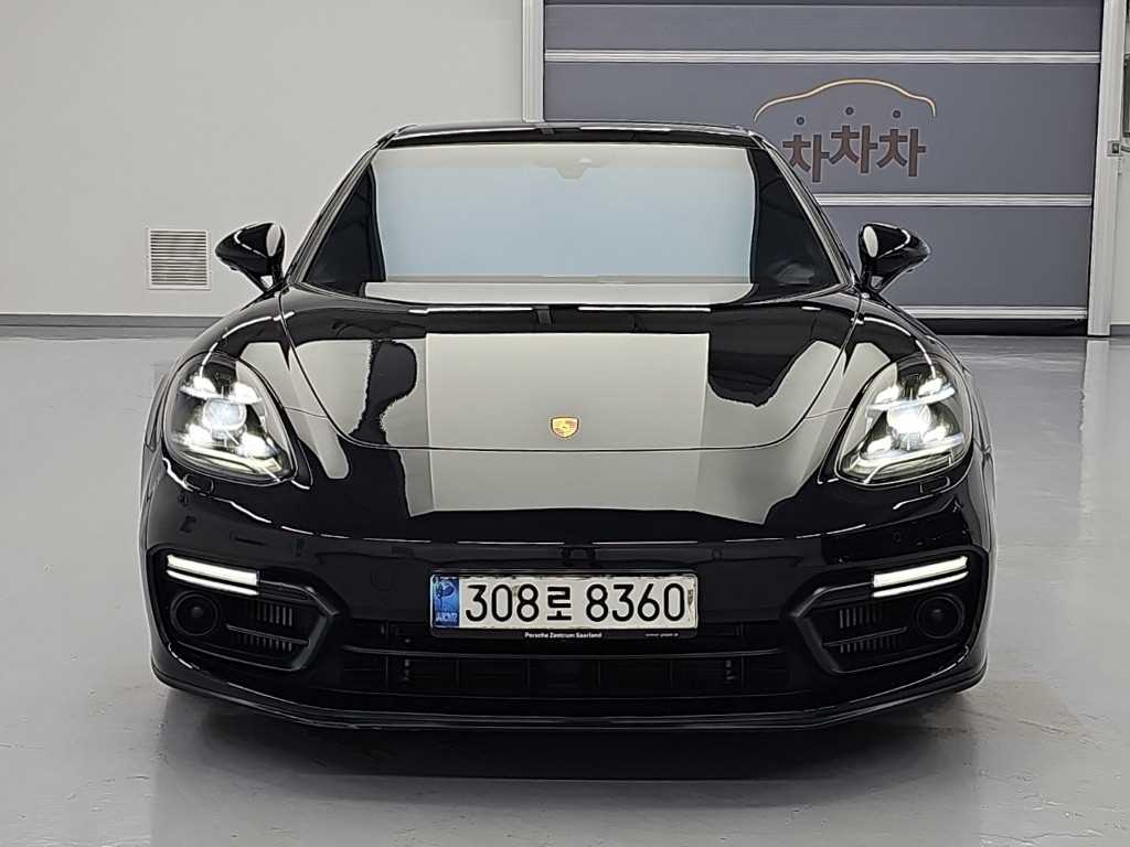 포르쉐 파나메라 4.0 GTS 사진 2/20