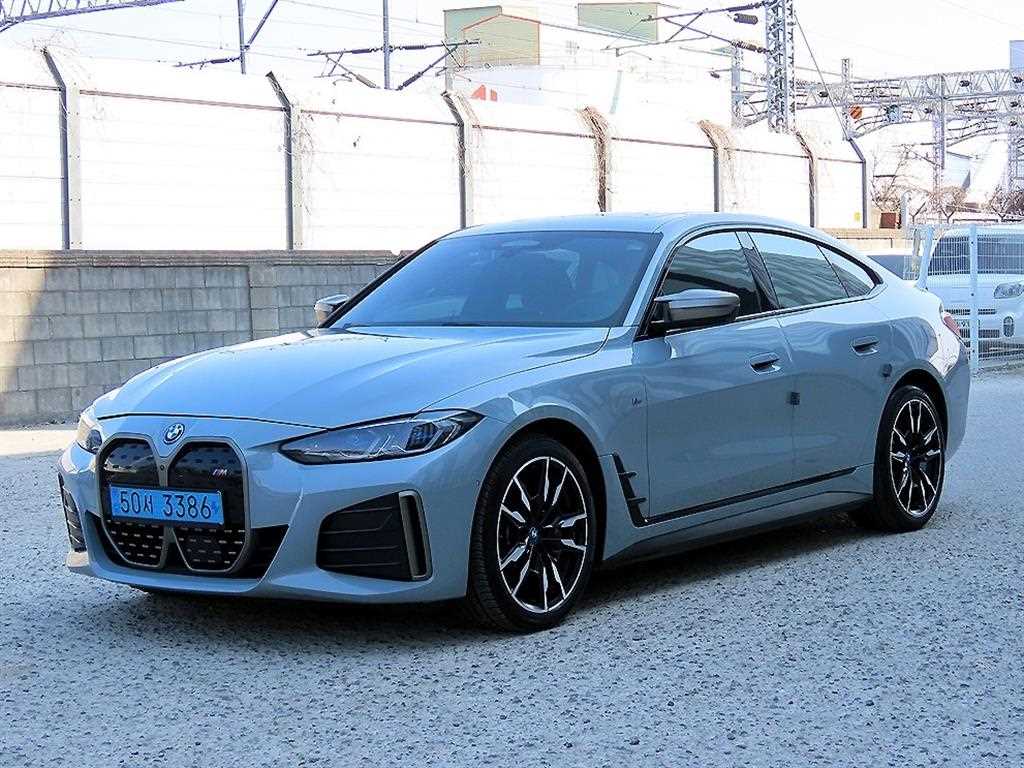 i4 M50 2022년식
