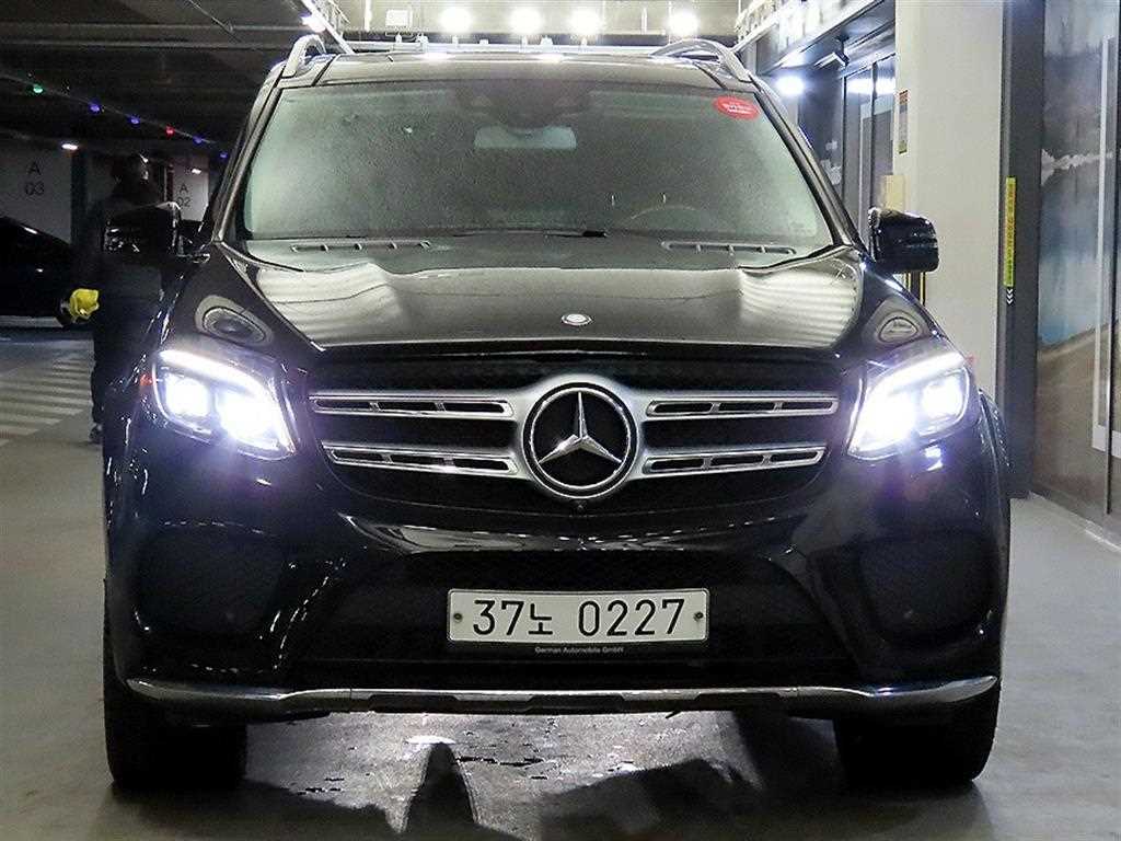 벤츠 GLS 클래스 GLS500 4MATIC 사진 2/20