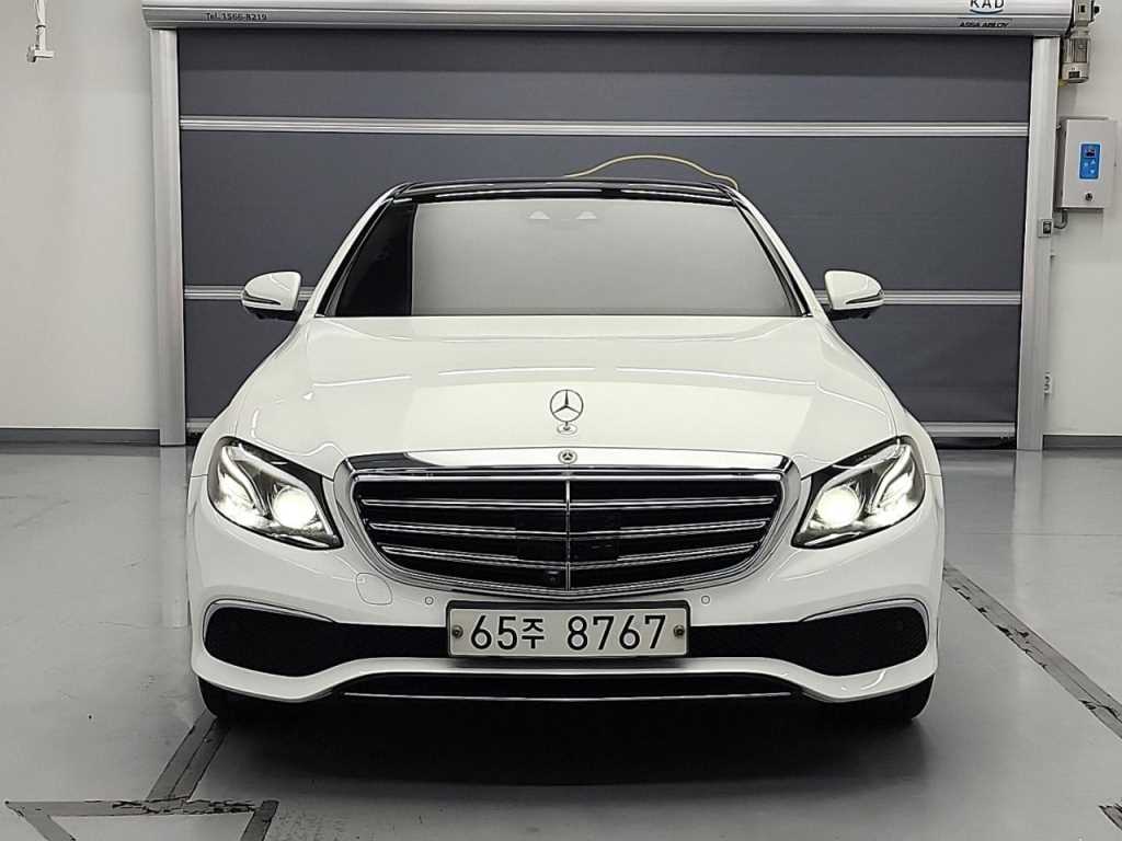 벤츠 E 클래스 E450 4MATIC 익스클루시브 사진