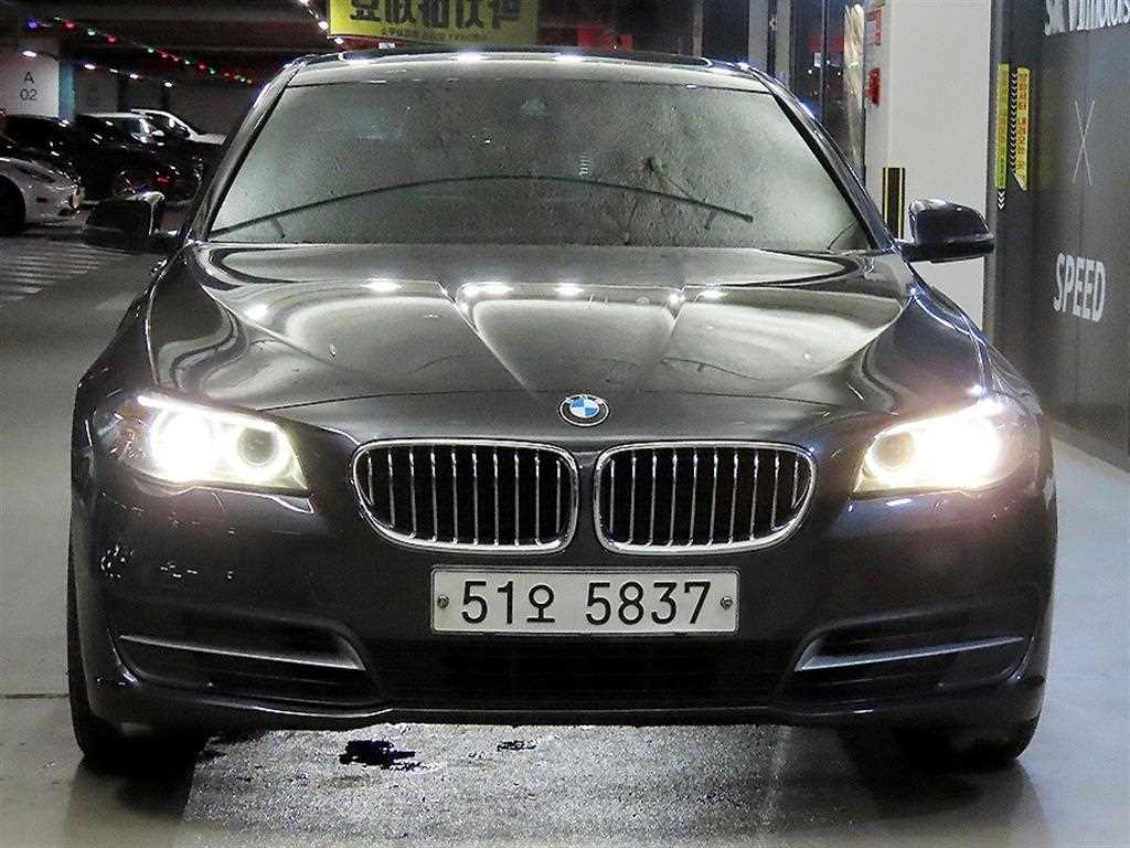 BMW 5시리즈 528i 사진 2/20