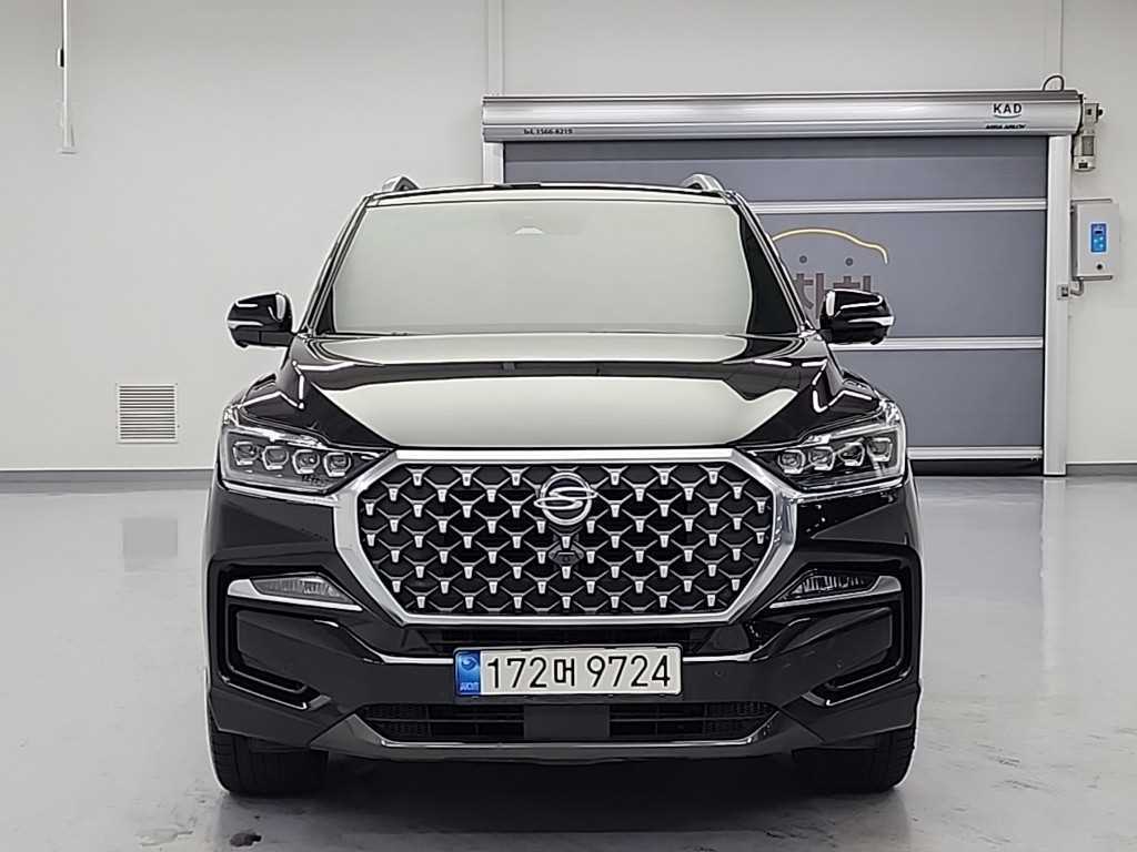 KGM 렉스턴 디젤 2.2 4WD 더 블랙 사진 2/20